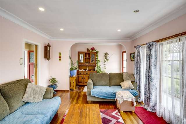 Calling Investors - Home & Income!