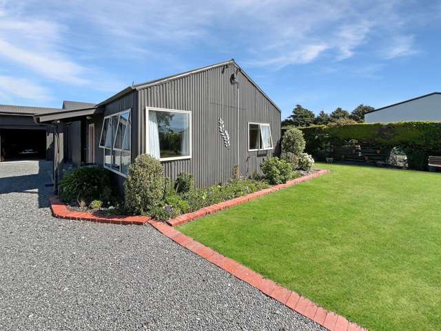 METHVEN, ONE BEDROOM, FULLY FURNISHED