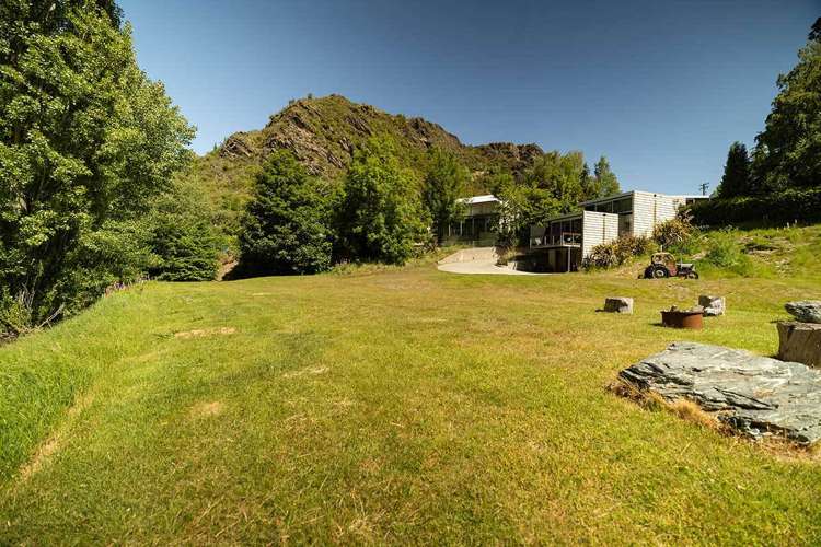 Manse Mews Sections Arrowtown_8