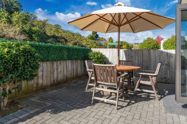 1/1 The Moorings Two Mile Bay_4