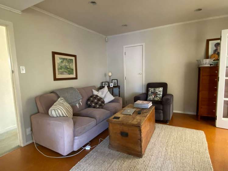 20 Bond Crescent Forrest Hill_3