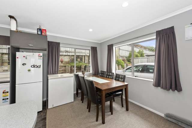 26 Pointon Glade Grandview Heights_3