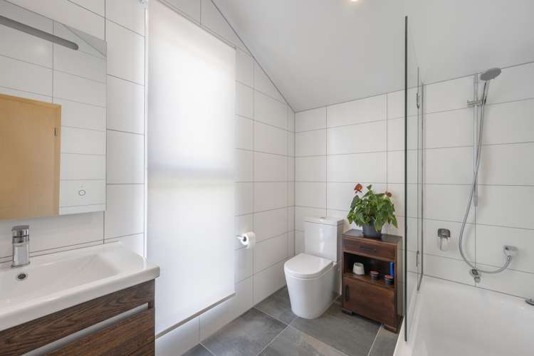 133 Marine Parade Eastbourne_17