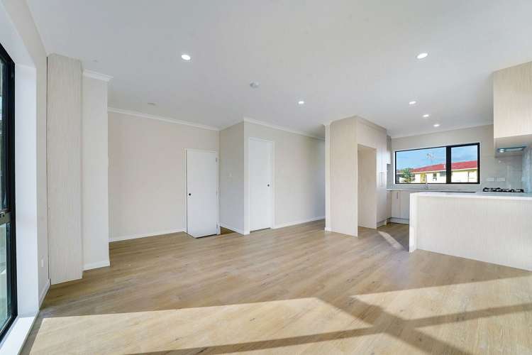 4/174B Clevedon Road Papakura_4