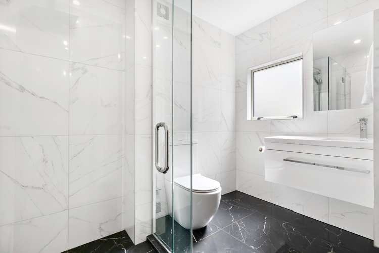 13a Dart Place Fernhill/Sunshine Bay_16