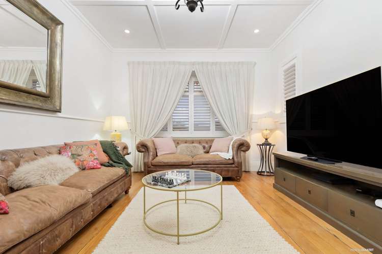 126 Onewa Road Northcote_9