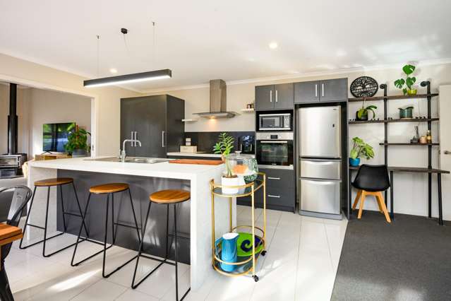 18 Galea Grove Kelvin Grove_1