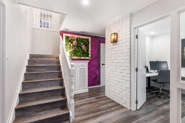 2/33 Parr Terrace Castor Bay_17