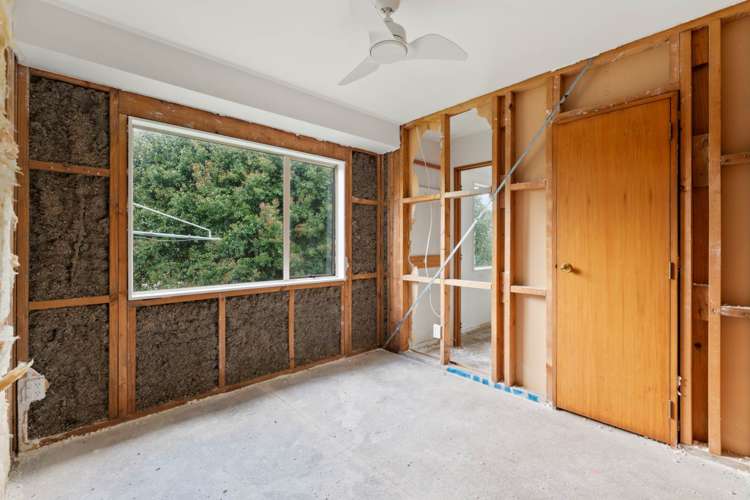 2/2 East Coast Road Milford_5