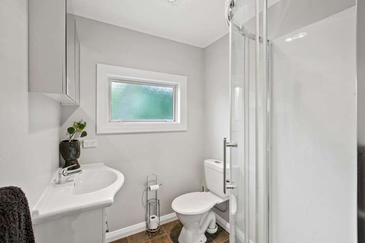 166 Seaview Road Westown_10