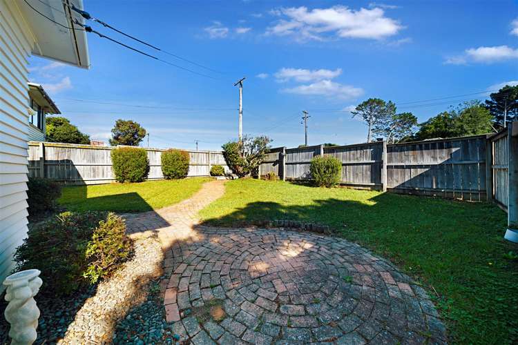 17 Linden Street Mount Roskill_13