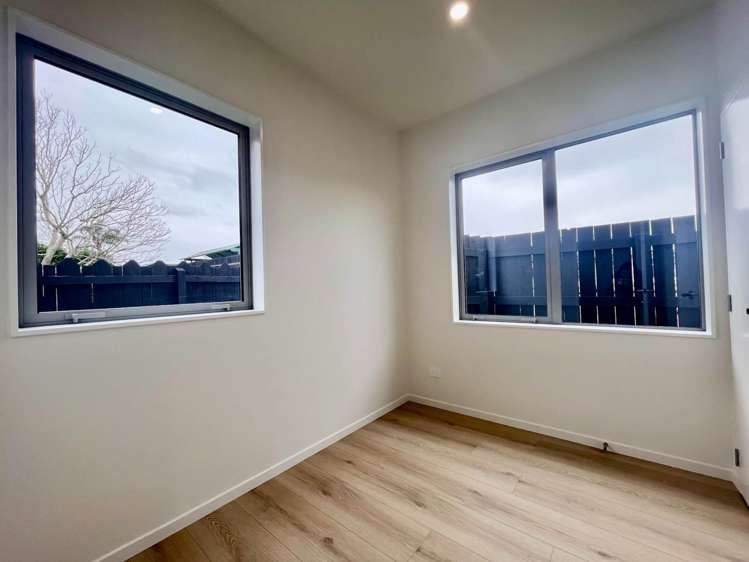 9/9 Coral Crescent Panmure_14