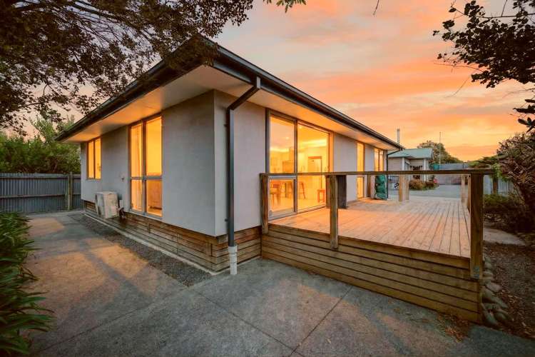 2/110 Hills Road Edgeware_16