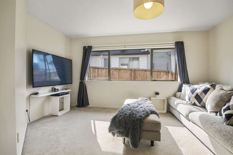 2/12 Patons Road Howick_10