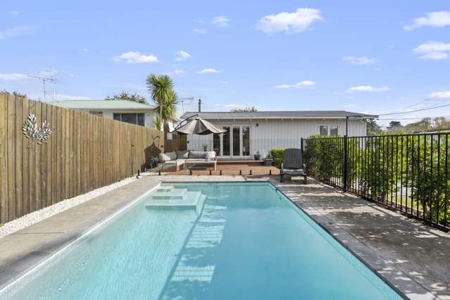 Quarter Acre Living | Splash Into Summer