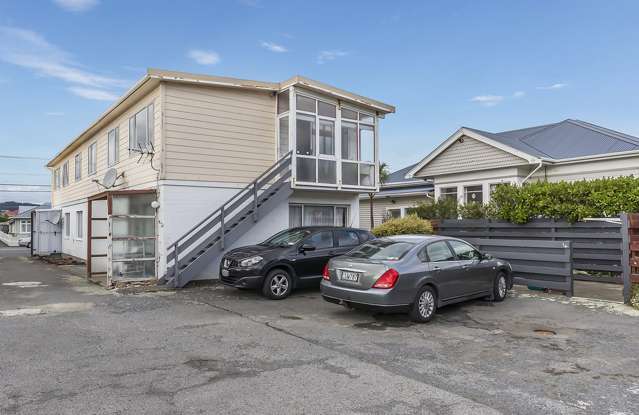 4/192 Onepu Road Lyall Bay_1