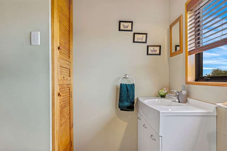 9 Sawtell Place Northcote_11