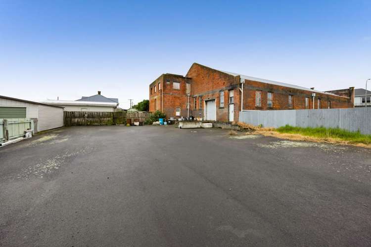 107 Egmont Street Patea_3