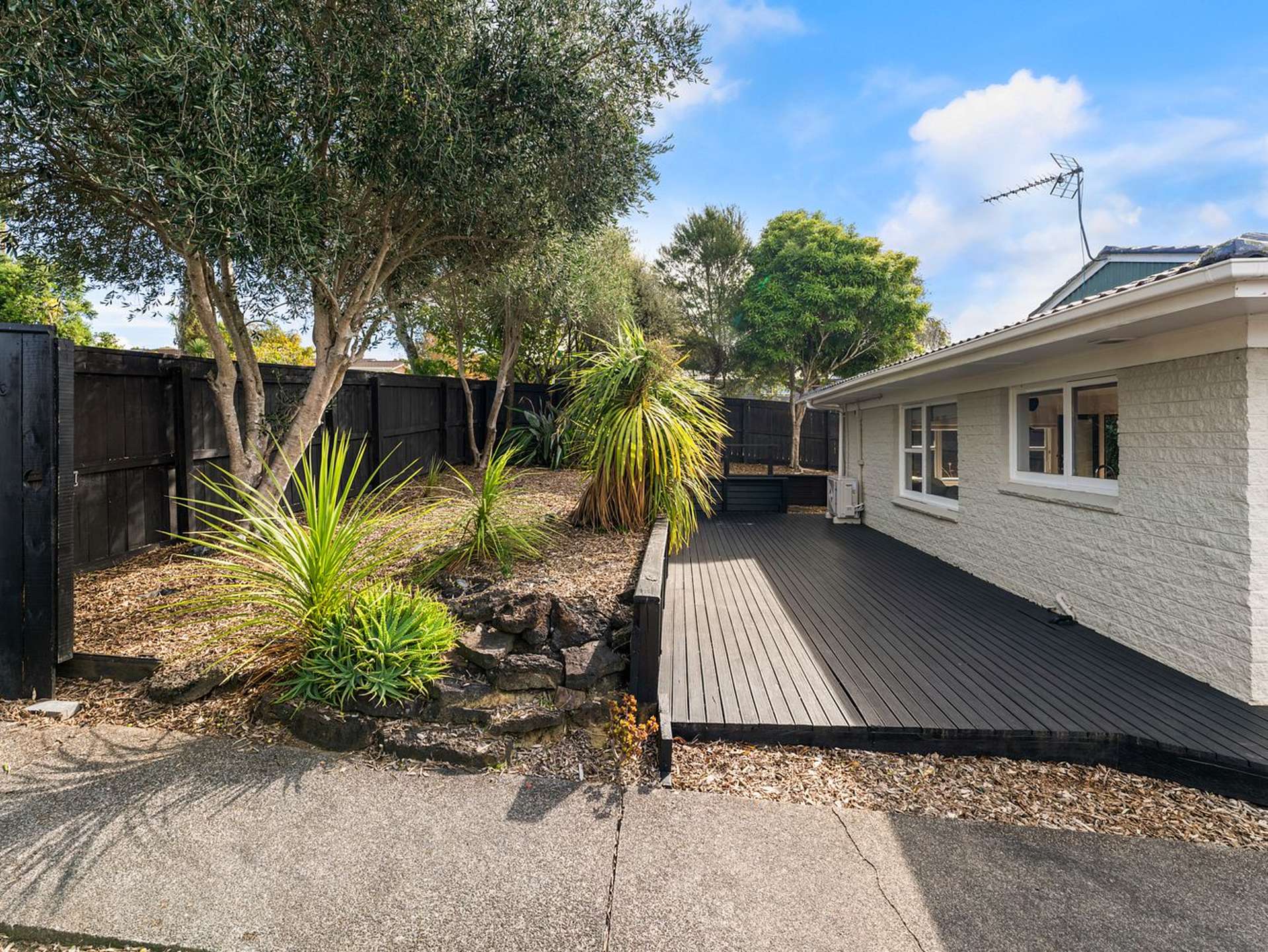 1/1 Broadview Place Howick_0