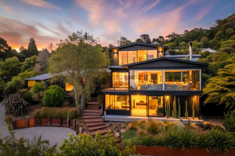 6 Merlincote Crescent Governors Bay_1