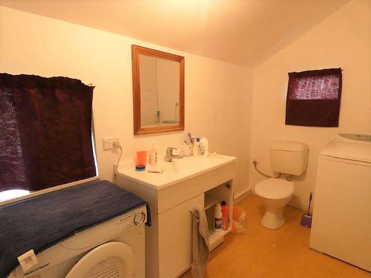 5 Newtown Avenue Newtown_6