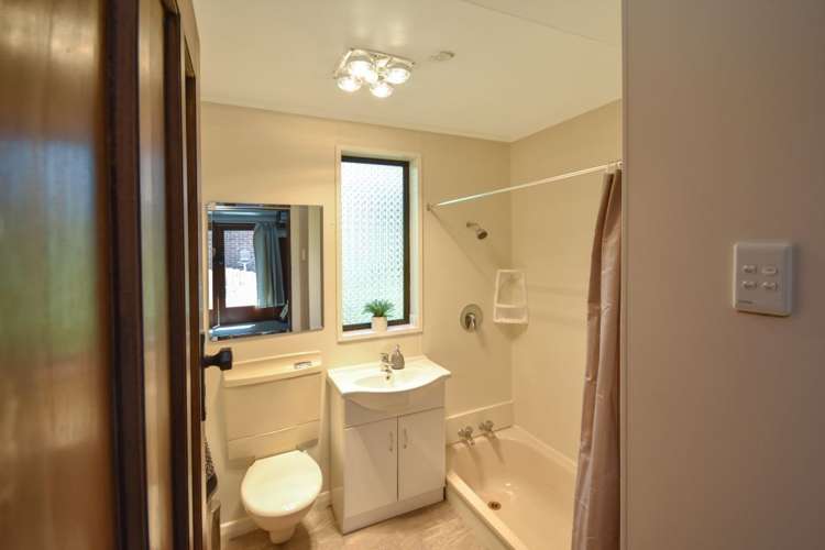 498 South Road Calton Hill_13