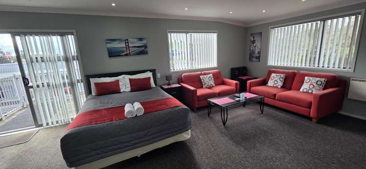 111 Main Road Tokoroa_11