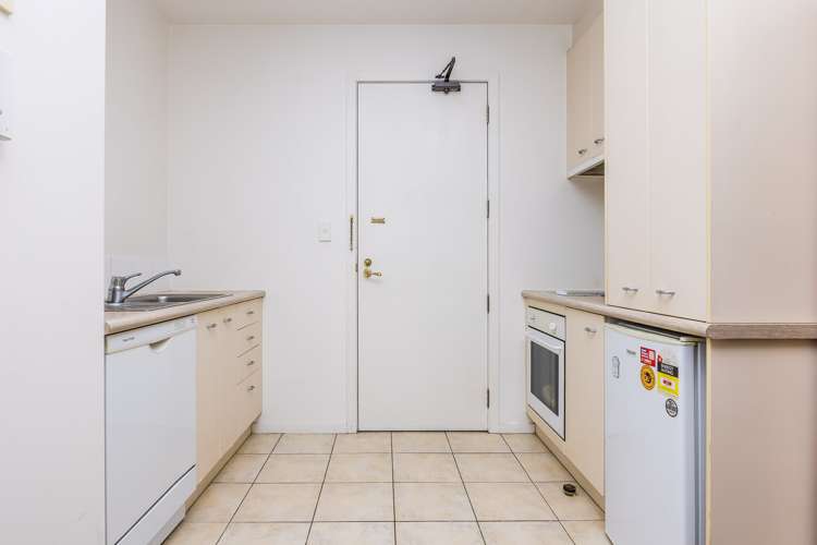 8e/14 Waterloo Quadrant Auckland Central_10