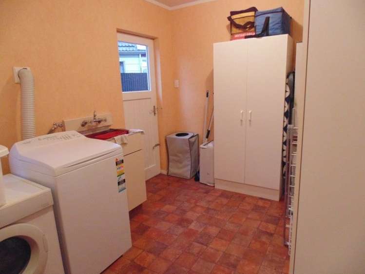 17 Lane Place Awapuni_22