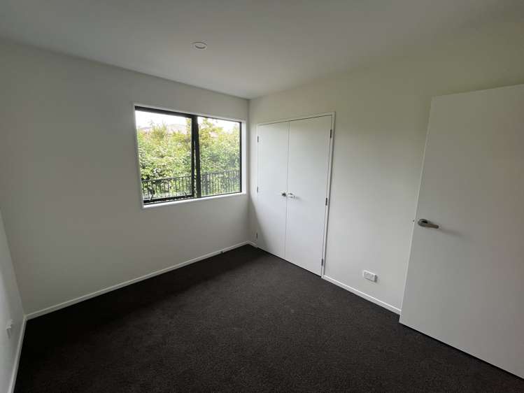 49 Selo Street Glen Eden_6