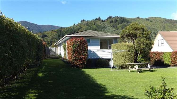 102 Hampden Street Picton_5