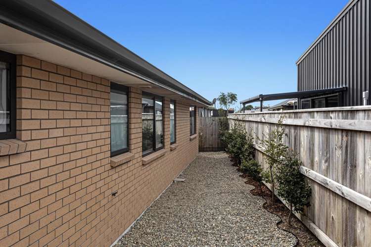 32F Bunyan Road Coastlands_15