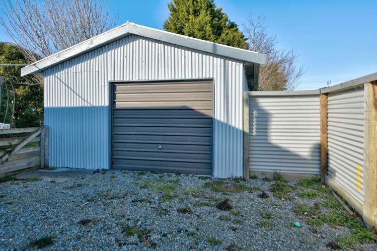 8 Helena Street Lumsden_21