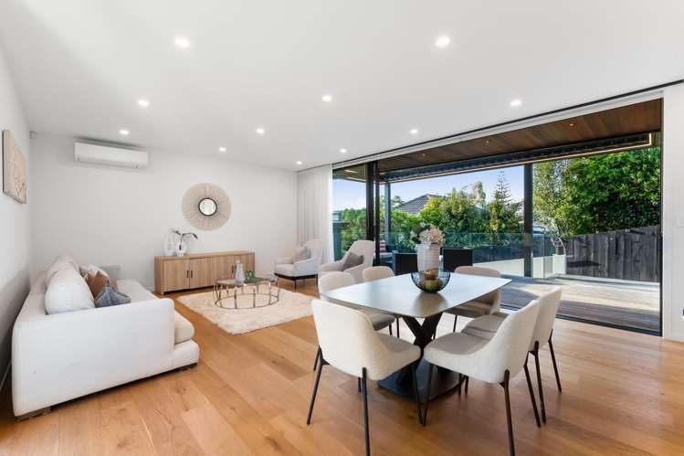 8C William Souter Street Forrest Hill_15