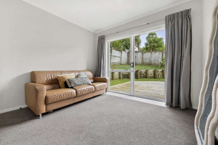 19 Gibbston Crescent Flat Bush_15