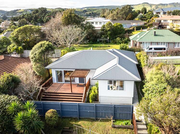 13A Huia Street Tawa_21