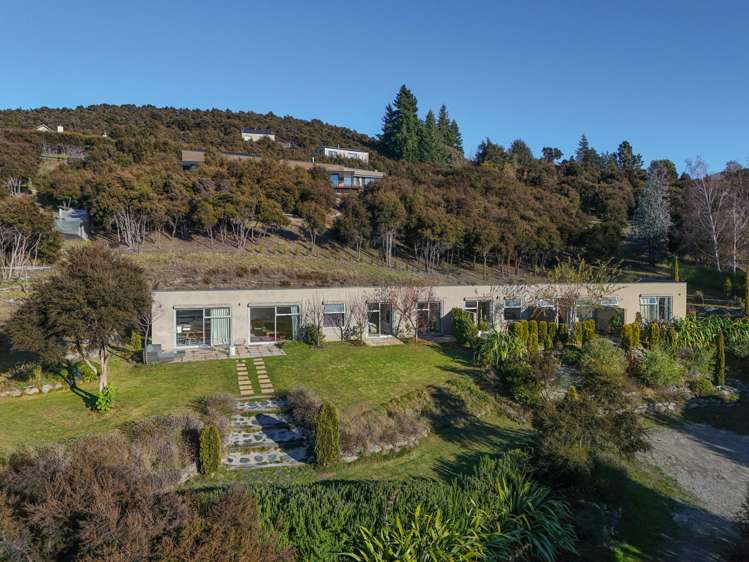 18 hidden hills Drive Wanaka_1