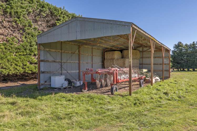 1735 Wards Road Greendale_10