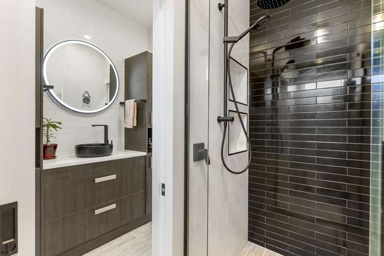 33 Northwood Avenue Albany_13