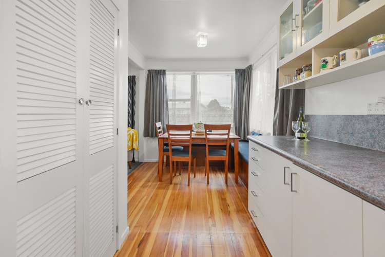 12 Colstone Street Glenview_11