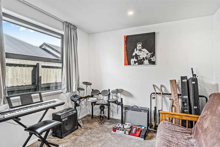 17 Mustang Avenue Wigram_15