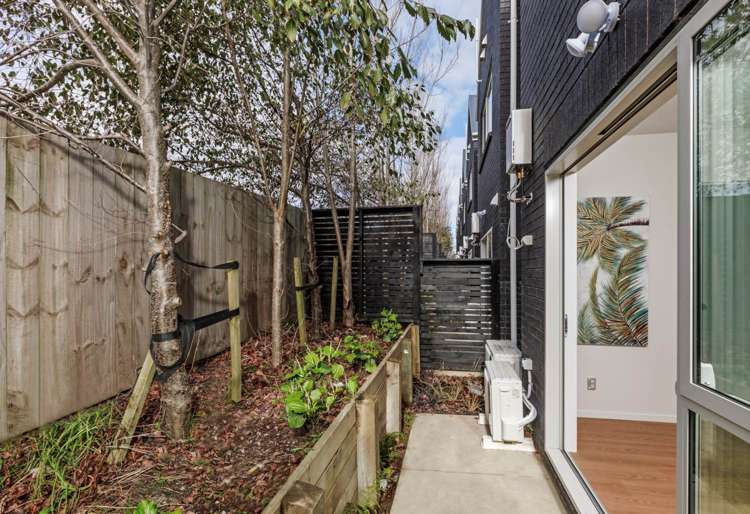 6/46a Nils Andersen Road Whenuapai_11