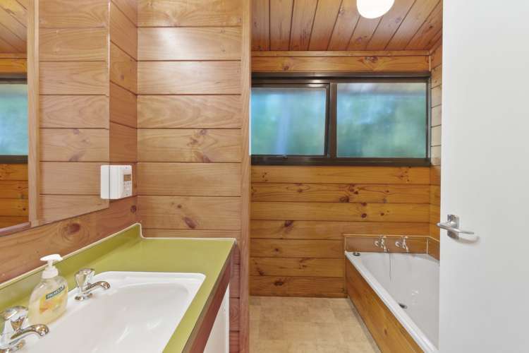 22 Brooke Road Red Hill_13