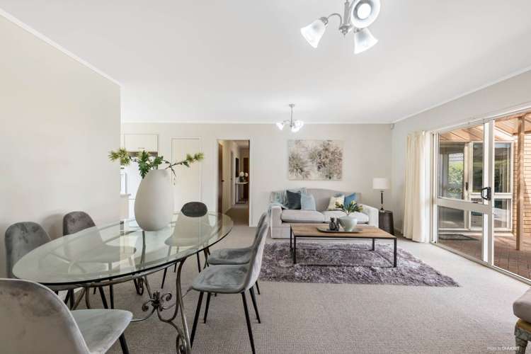 6 Crescent Hills Court Northpark_4