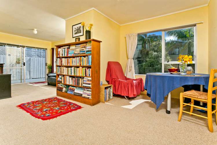 2/121 Mokoia Road Birkenhead_2