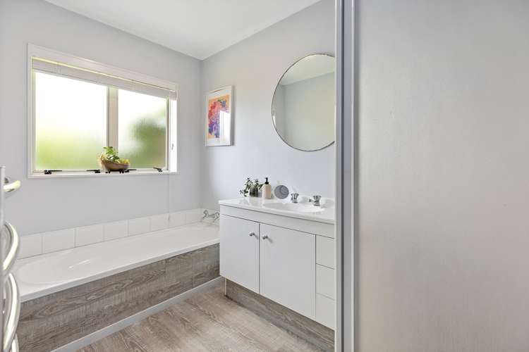 10 Aldermen Avenue Papamoa_14