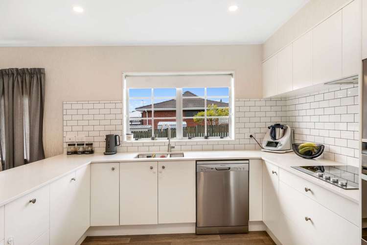 2/55 Clark Road Pahurehure_13