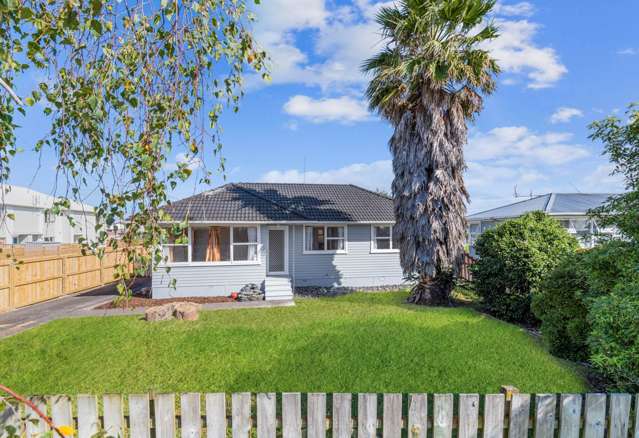 14 Tairere Crescent Rosehill_2