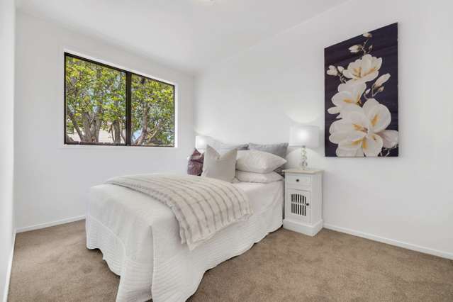 2/17 Coombe Ave Otara_4