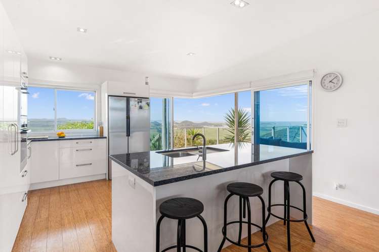 83 Rarangi Heights Parua Bay_10